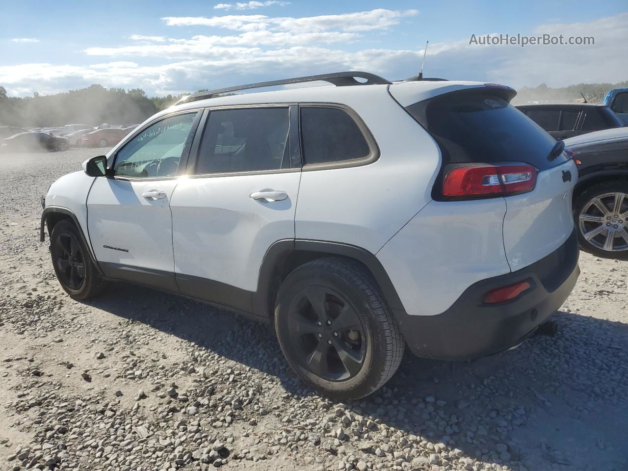 2016 Jeep Cherokee Latitude Белый vin: 1C4PJLCB2GW127009