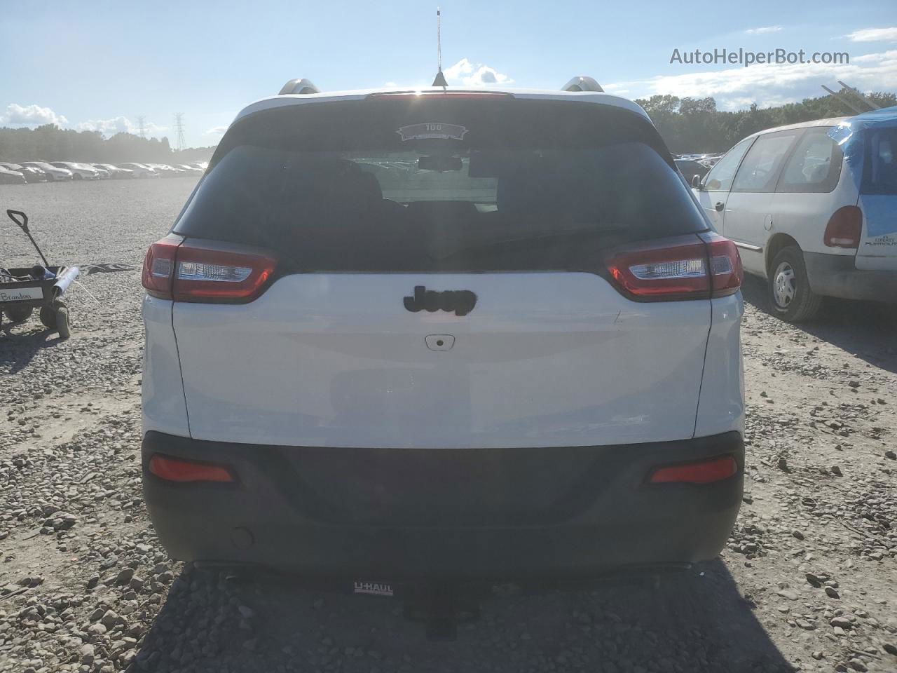 2016 Jeep Cherokee Latitude White vin: 1C4PJLCB2GW127009