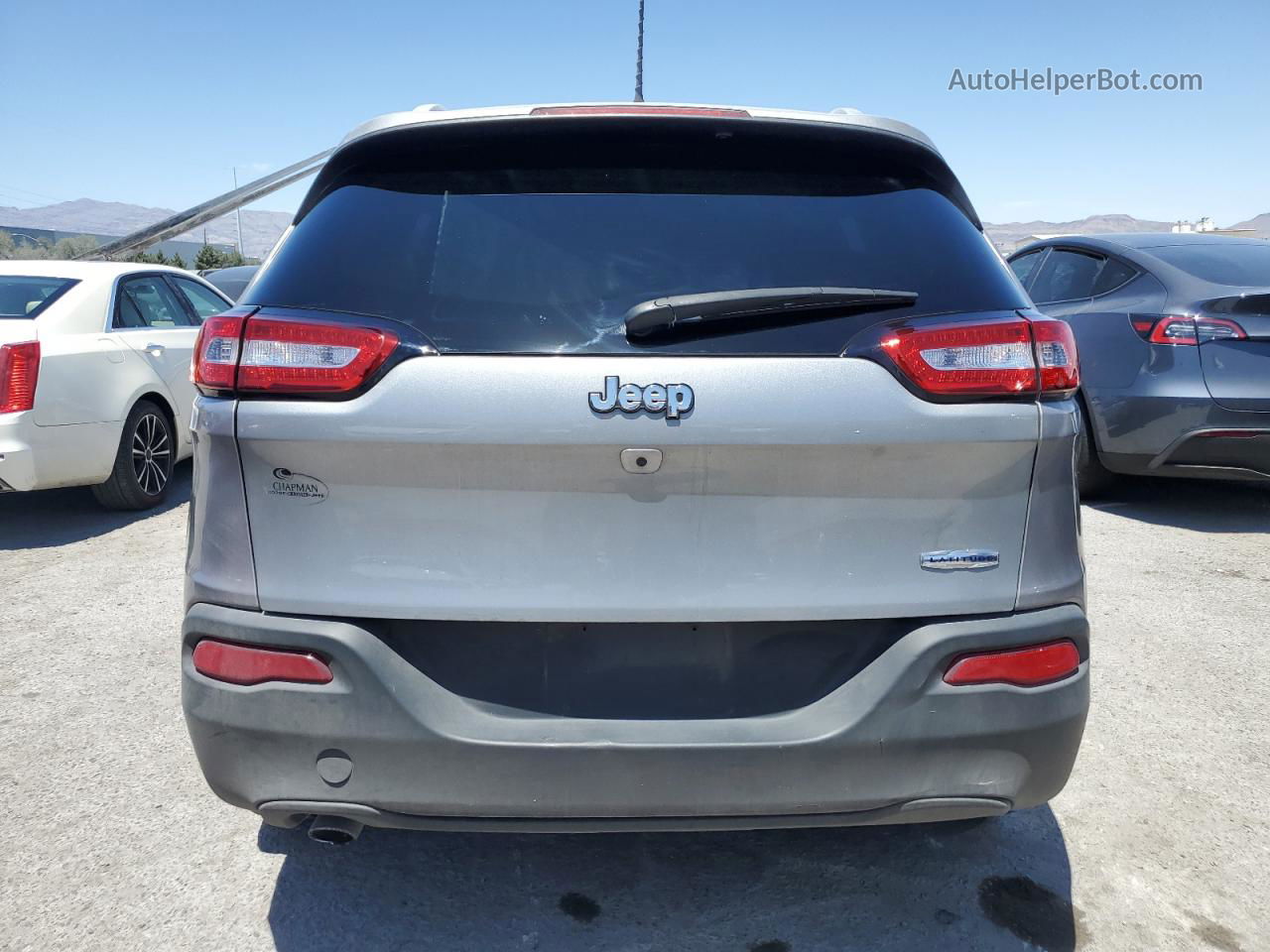 2016 Jeep Cherokee Latitude Gray vin: 1C4PJLCB2GW282563