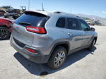 2016 Jeep Cherokee Latitude Gray vin: 1C4PJLCB2GW282563