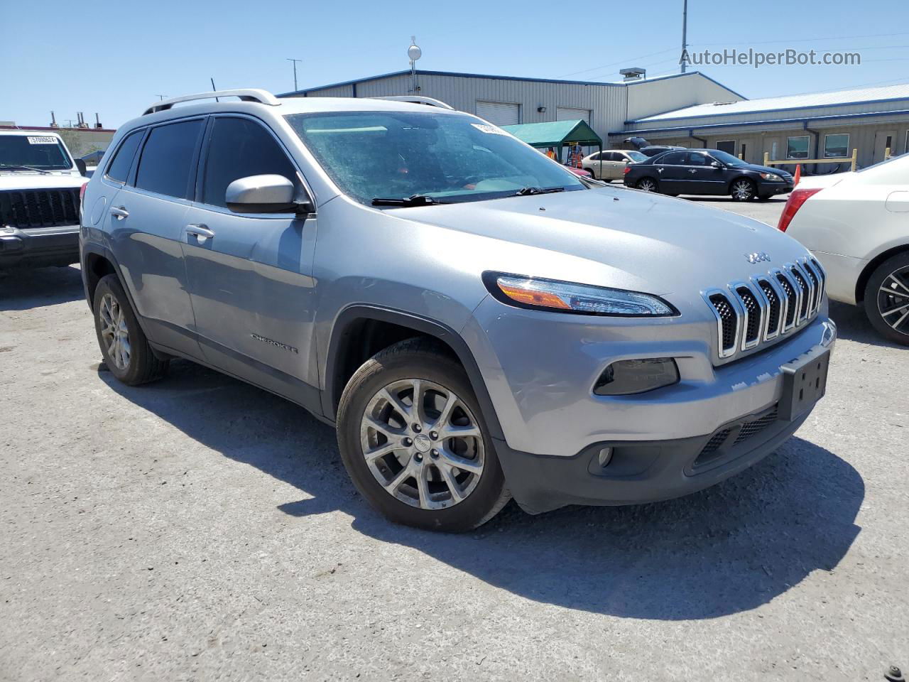 2016 Jeep Cherokee Latitude Gray vin: 1C4PJLCB2GW282563