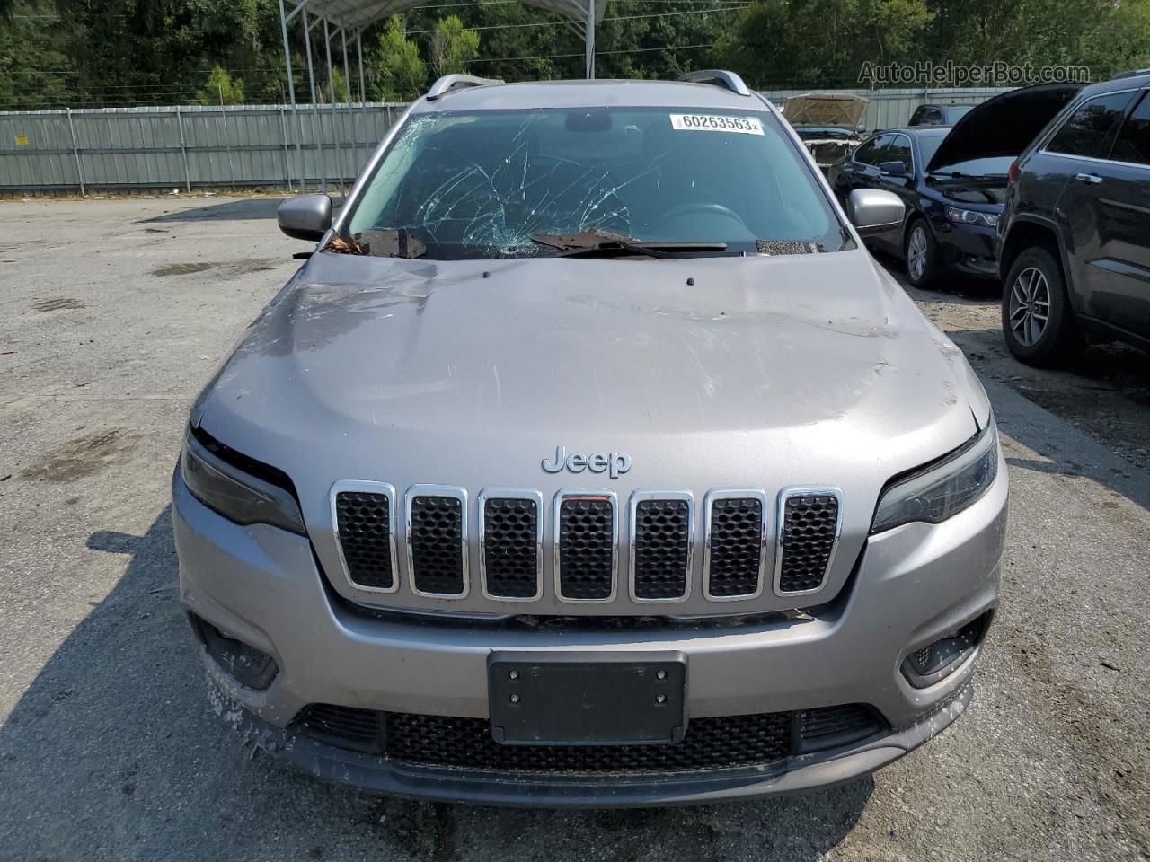 2019 Jeep Cherokee Latitude Silver vin: 1C4PJLCB2KD297441