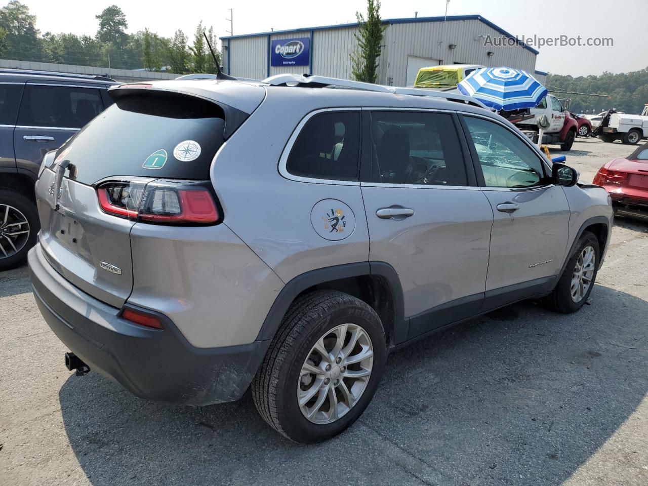 2019 Jeep Cherokee Latitude Серебряный vin: 1C4PJLCB2KD297441