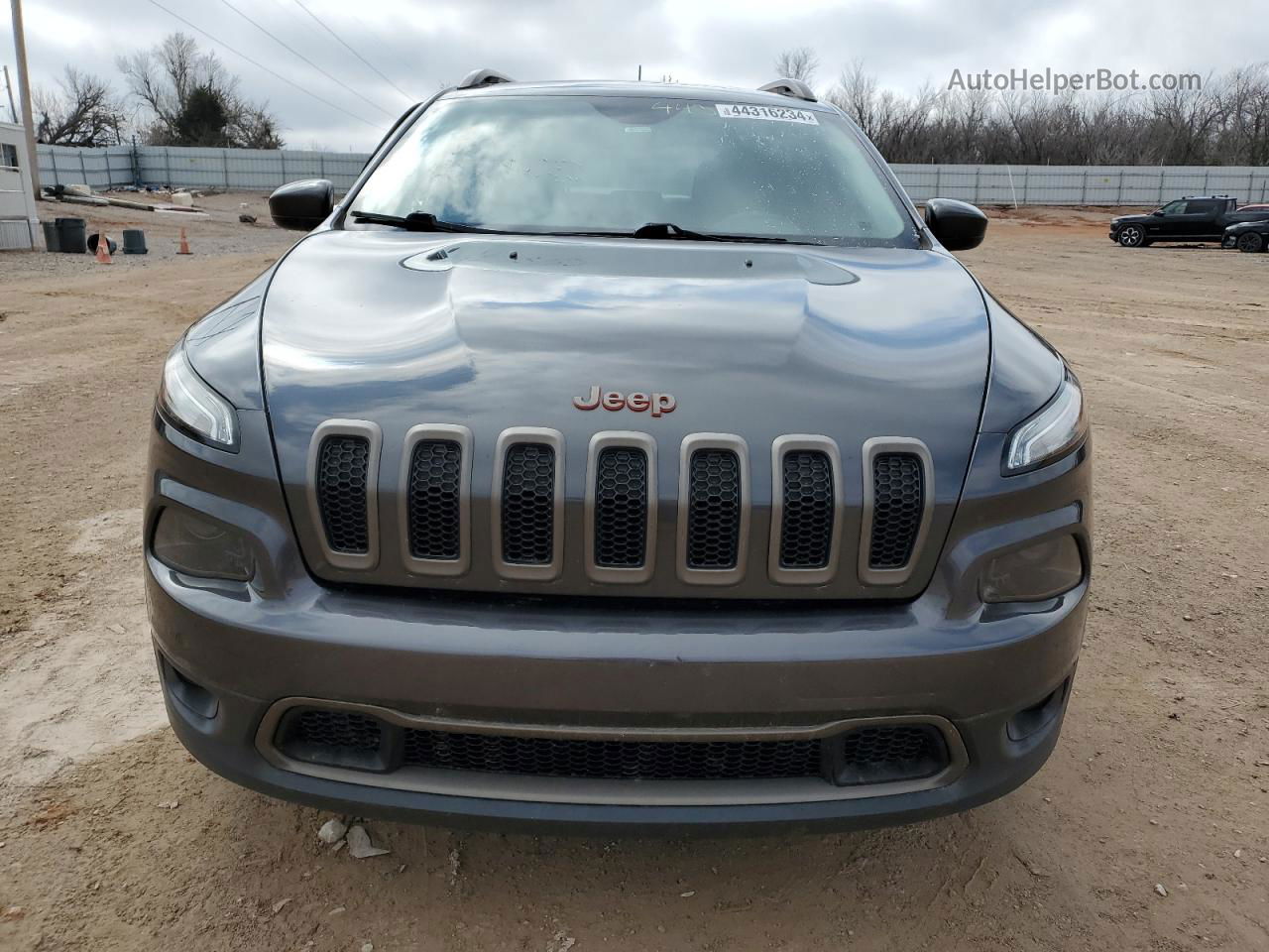 2016 Jeep Cherokee Latitude Gray vin: 1C4PJLCB3GW258918