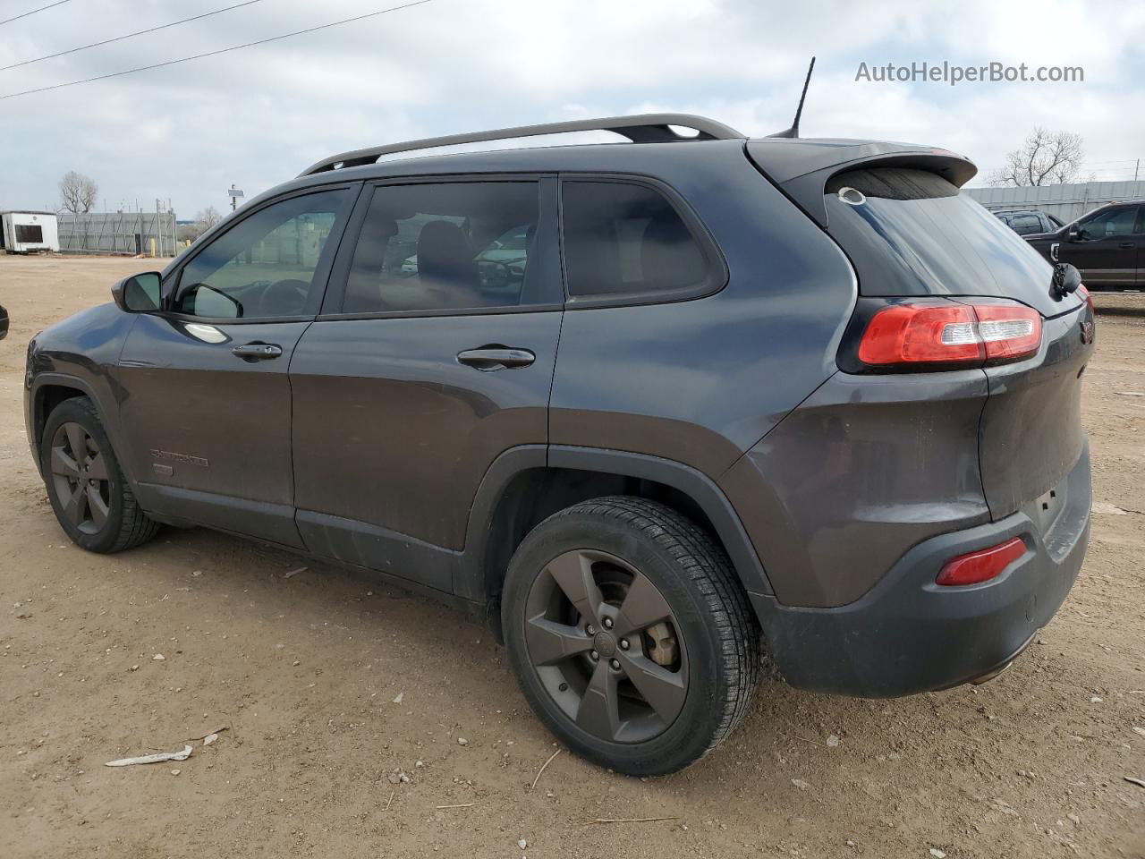 2016 Jeep Cherokee Latitude Gray vin: 1C4PJLCB3GW258918