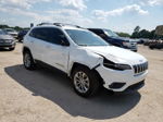 2019 Jeep Cherokee Latitude White vin: 1C4PJLCB3KD171377