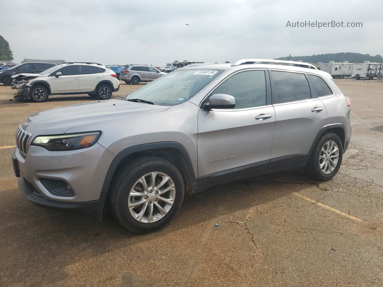 2019 Jeep Cherokee Latitude Silver vin: 1C4PJLCB3KD172254