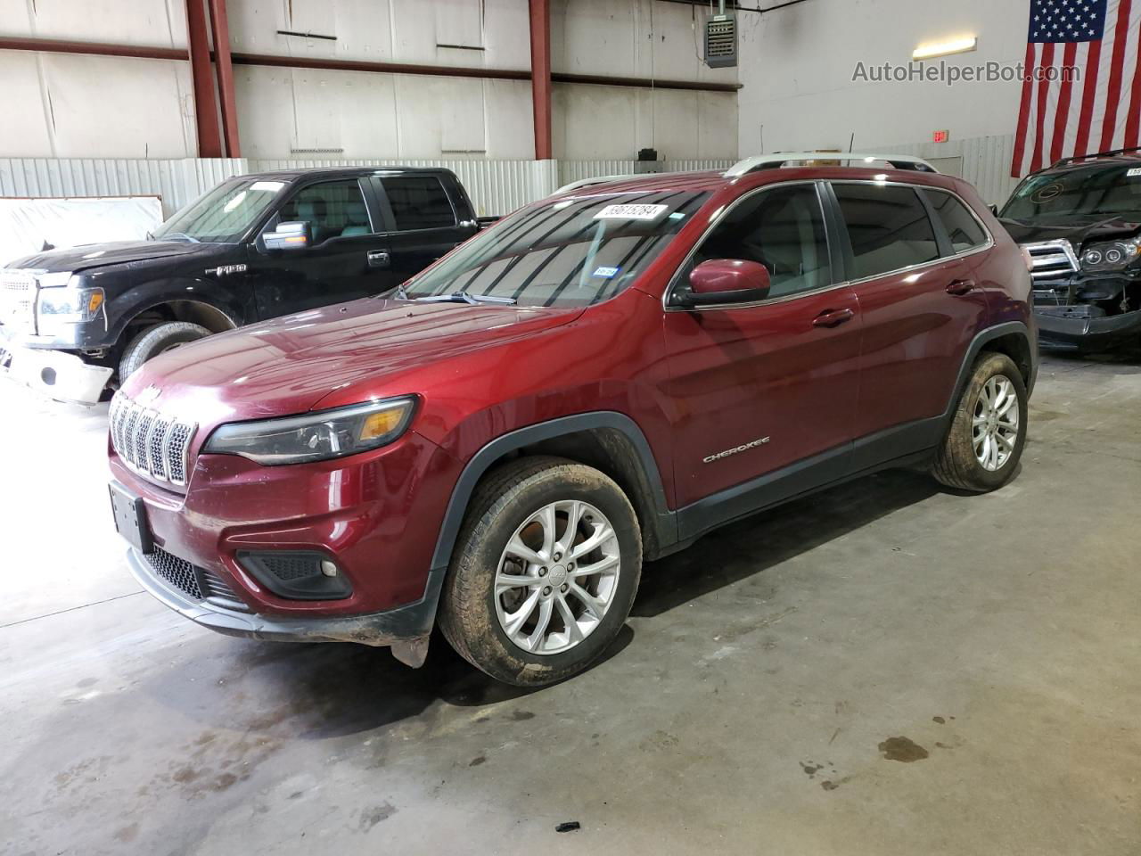 2019 Jeep Cherokee Latitude Maroon vin: 1C4PJLCB3KD205088