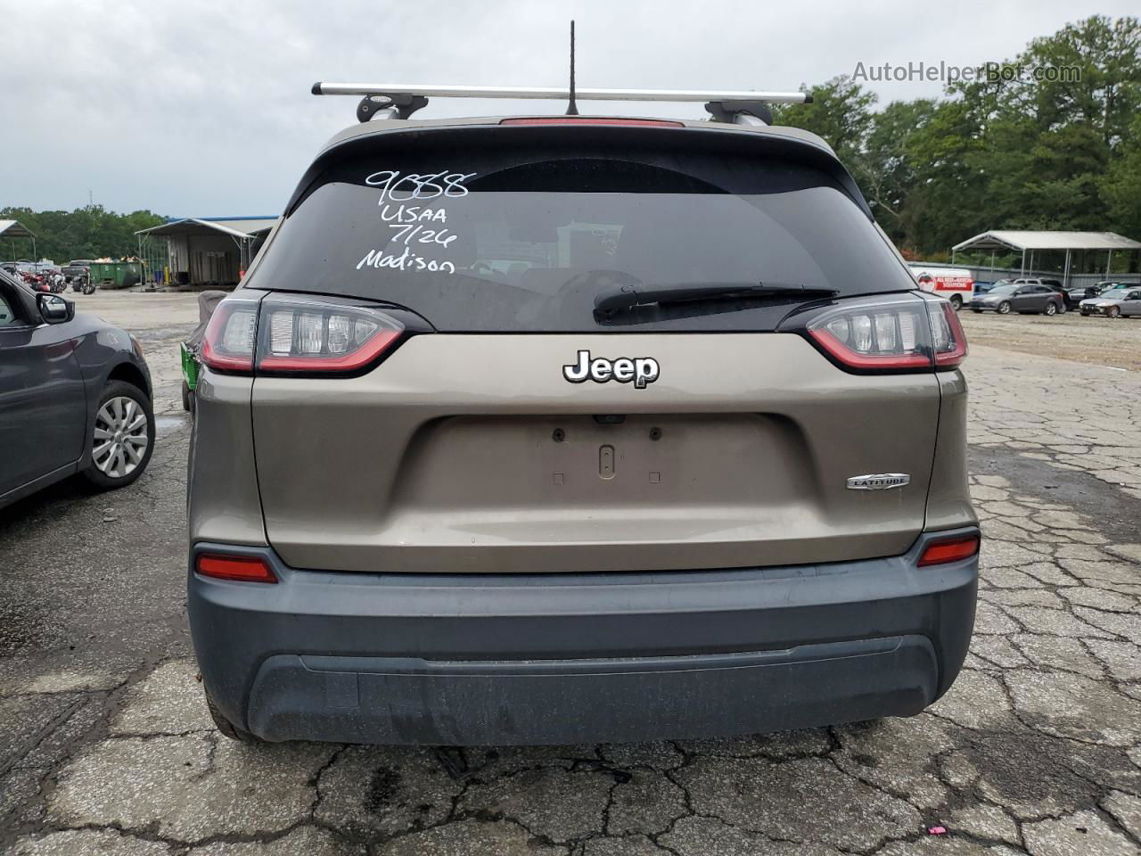 2019 Jeep Cherokee Latitude Tan vin: 1C4PJLCB3KD264531