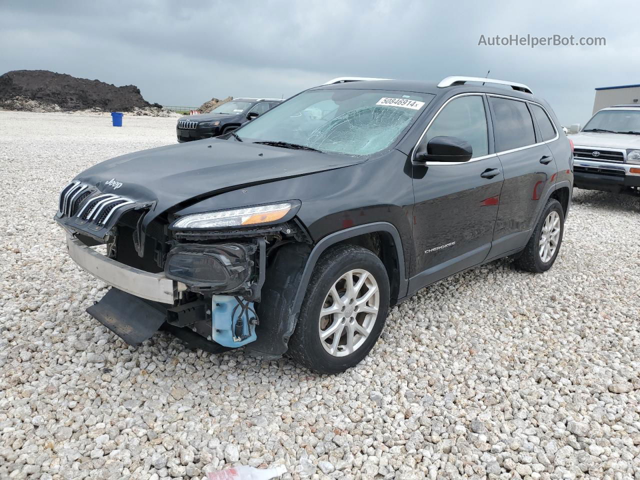 2015 Jeep Cherokee Latitude Черный vin: 1C4PJLCB4FW694188