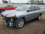 2015 Jeep Cherokee Latitude Серебряный vin: 1C4PJLCB4FW782433