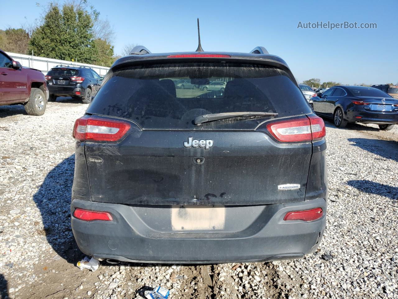 2016 Jeep Cherokee Latitude Черный vin: 1C4PJLCB4GW158942