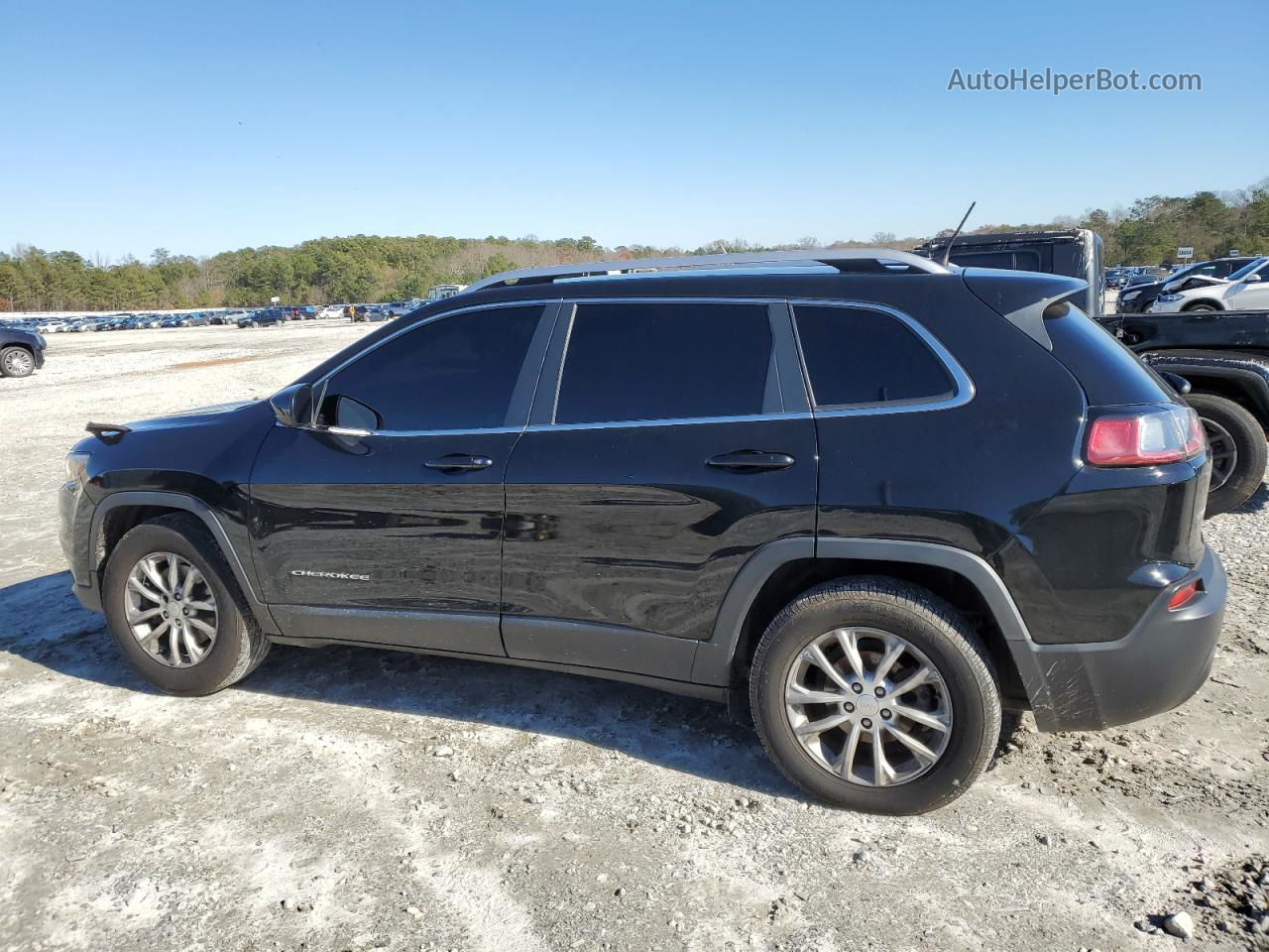 2019 Jeep Cherokee Latitude Черный vin: 1C4PJLCB4KD490559