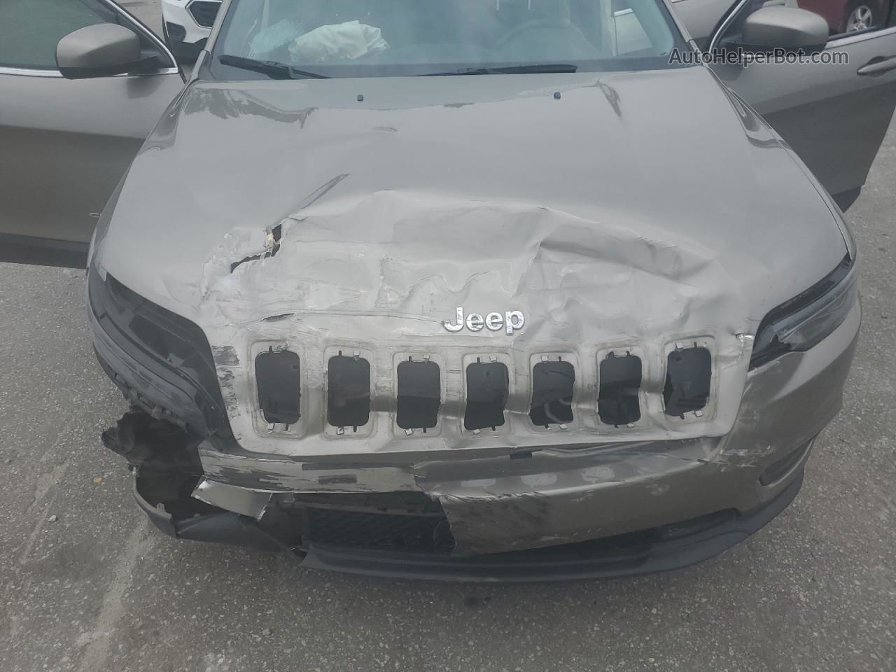 2019 Jeep Cherokee Latitude Tan vin: 1C4PJLCB5KD109091