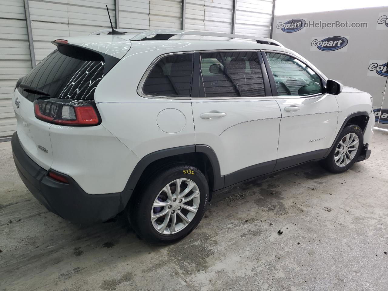 2019 Jeep Cherokee Latitude White vin: 1C4PJLCB5KD145377