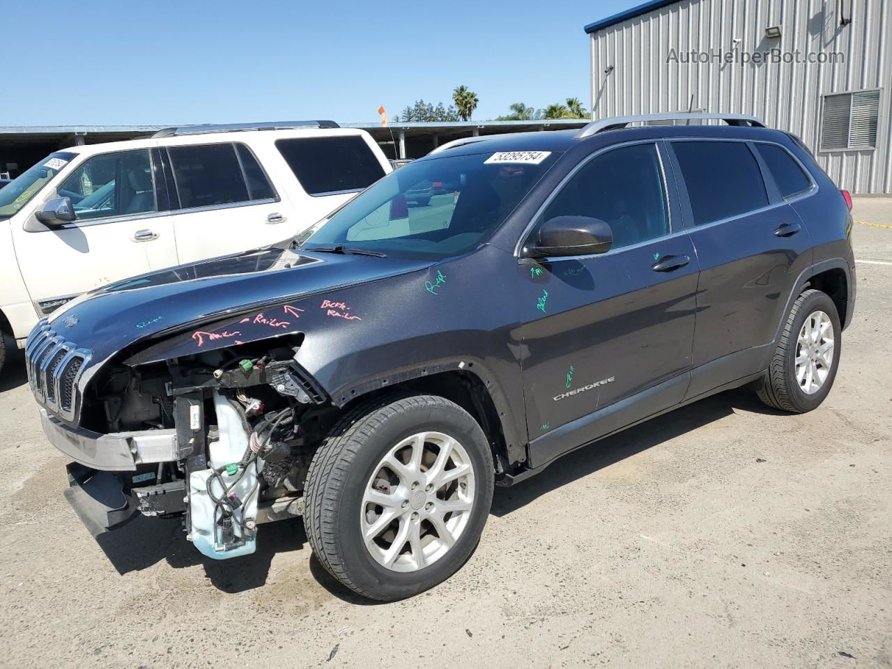 2016 Jeep Cherokee Latitude Gray vin: 1C4PJLCB6GW234497