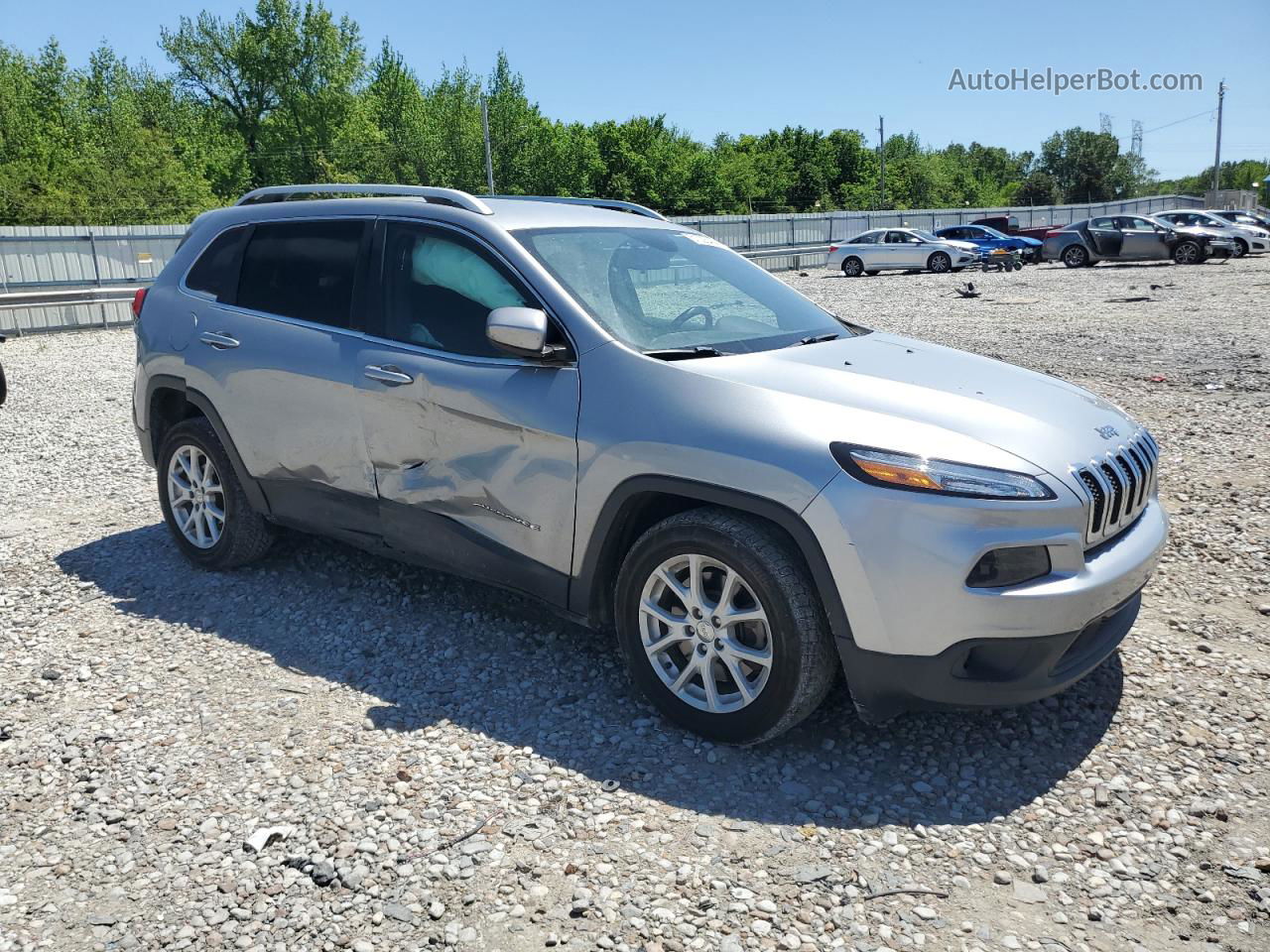 2016 Jeep Cherokee Latitude Silver vin: 1C4PJLCB6GW297874