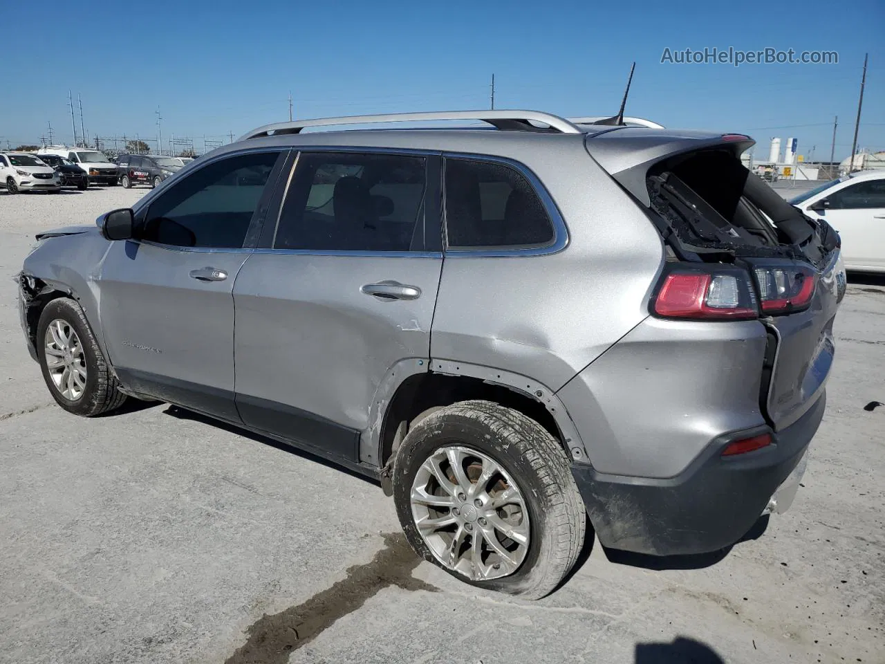 2019 Jeep Cherokee Latitude Gray vin: 1C4PJLCB6KD203156