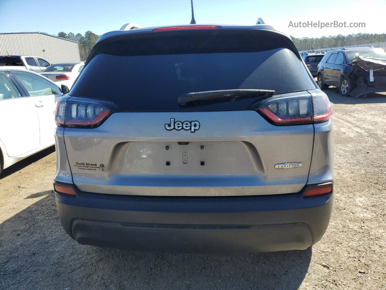 2019 Jeep Cherokee Latitude Silver vin: 1C4PJLCB6KD241339