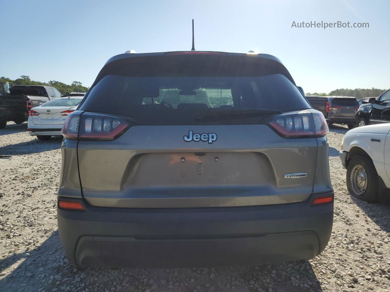 2019 Jeep Cherokee Latitude Серый vin: 1C4PJLCB6KD267102