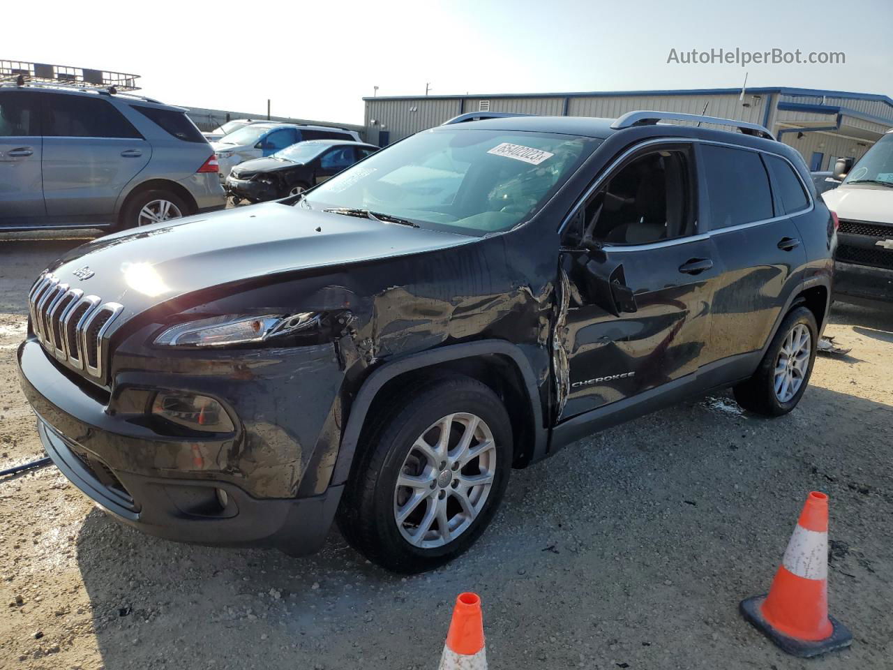 2014 Jeep Cherokee Latitude Black vin: 1C4PJLCB7EW155854