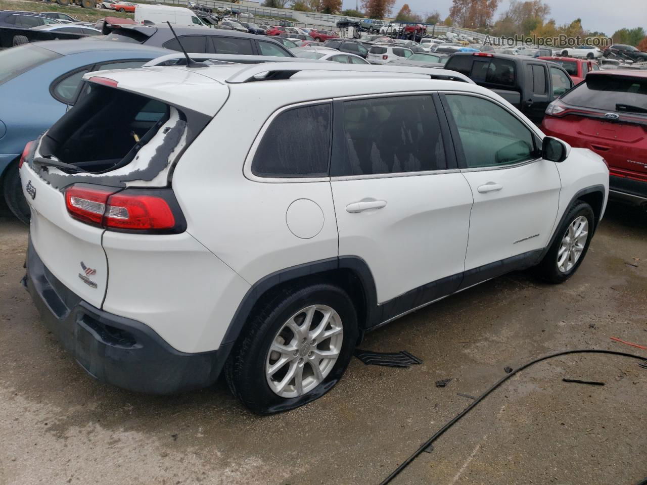 2015 Jeep Cherokee Latitude Белый vin: 1C4PJLCB7FW791322