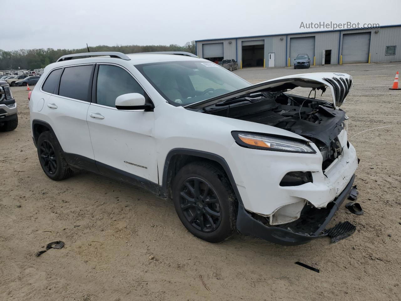 2016 Jeep Cherokee Latitude White vin: 1C4PJLCB7GW374073