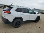 2016 Jeep Cherokee Latitude White vin: 1C4PJLCB7GW374073