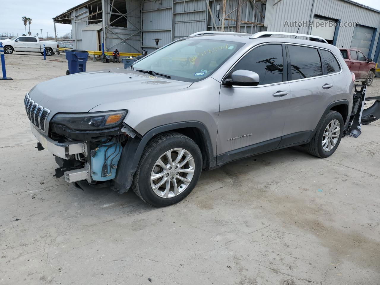 2019 Jeep Cherokee Latitude Серебряный vin: 1C4PJLCB7KD148233