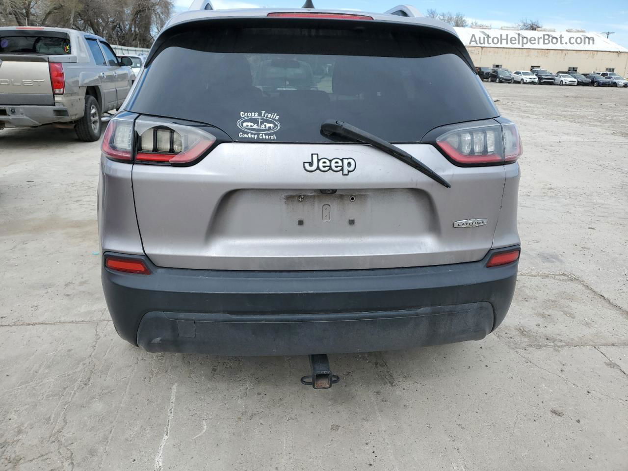 2019 Jeep Cherokee Latitude Silver vin: 1C4PJLCB7KD148233