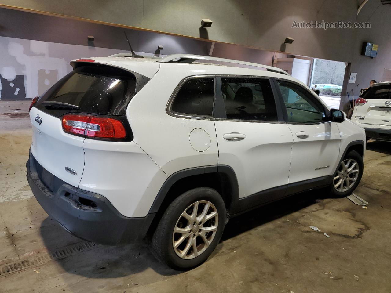 2016 Jeep Cherokee Latitude White vin: 1C4PJLCB8GW336027