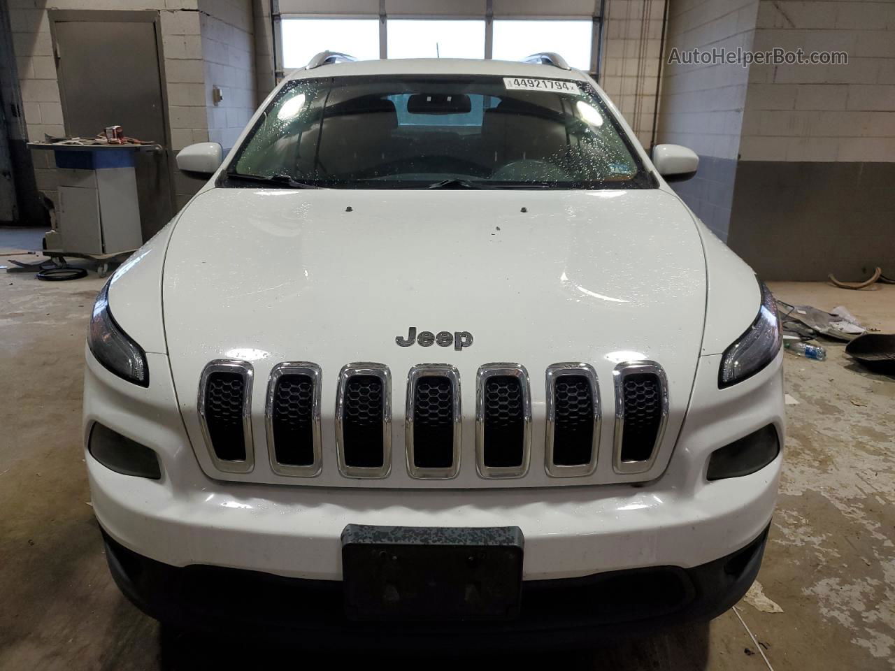 2016 Jeep Cherokee Latitude Белый vin: 1C4PJLCB8GW336027