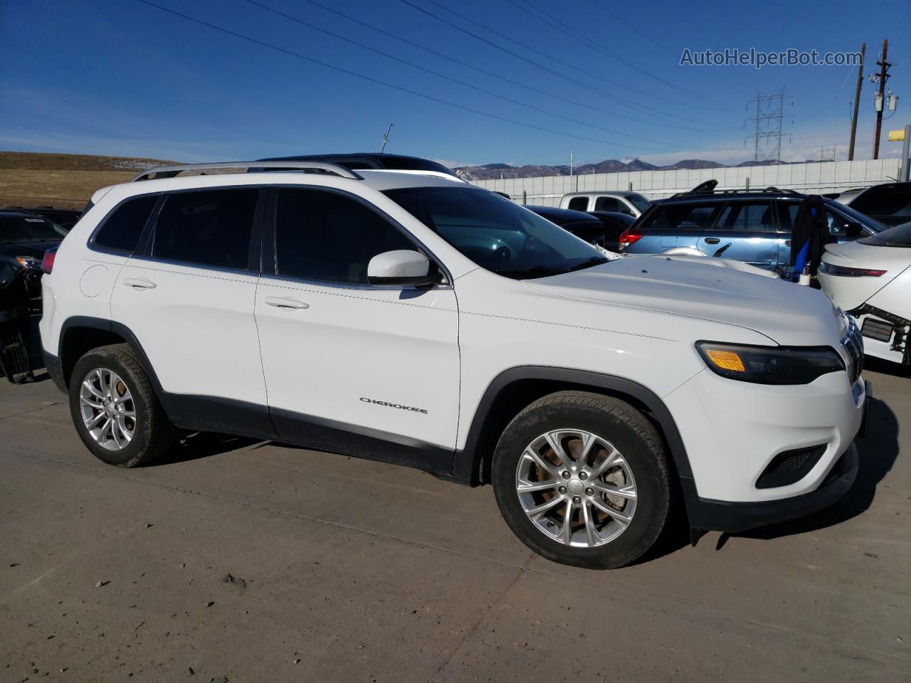 2019 Jeep Cherokee Latitude White vin: 1C4PJLCB8KD172010