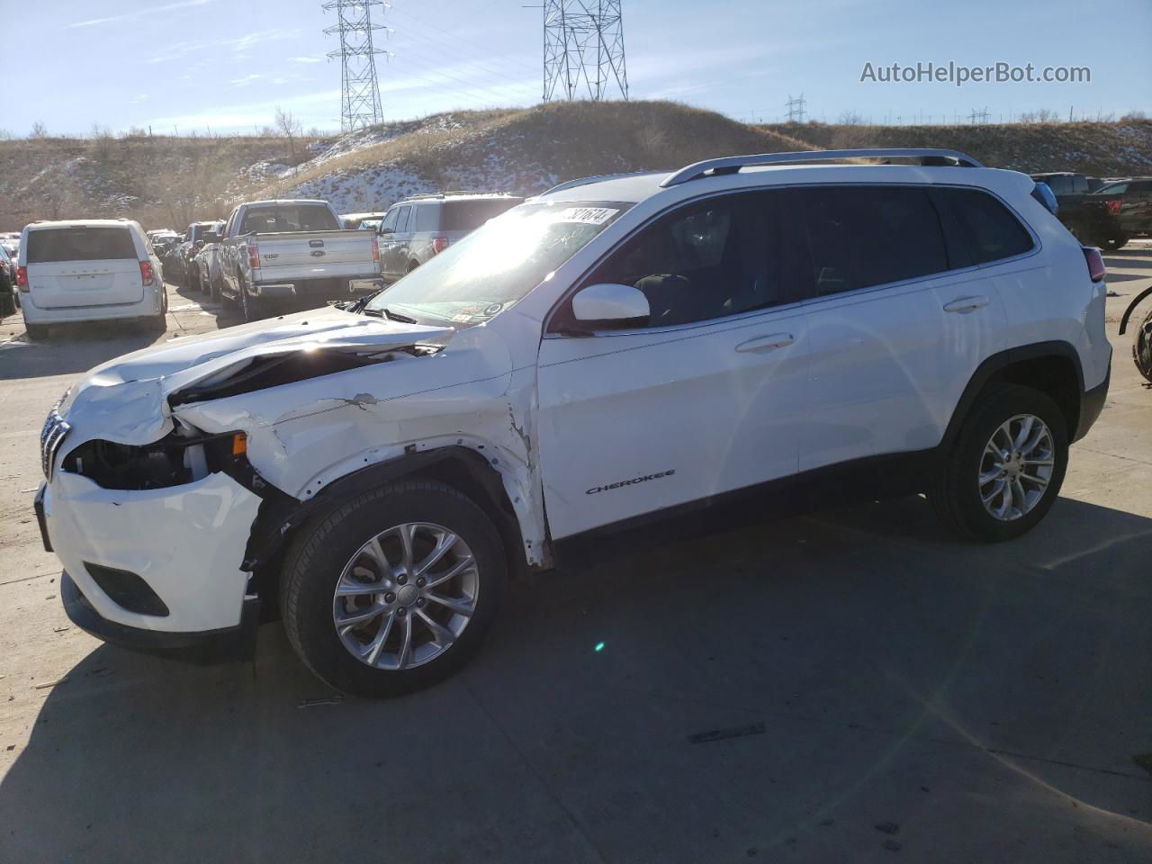 2019 Jeep Cherokee Latitude White vin: 1C4PJLCB8KD172010