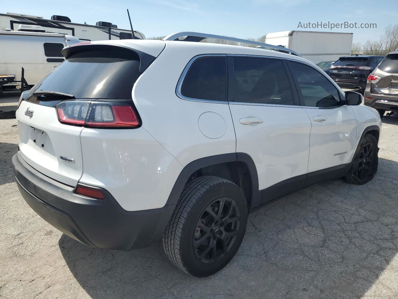 2019 Jeep Cherokee Latitude White vin: 1C4PJLCB8KD266968