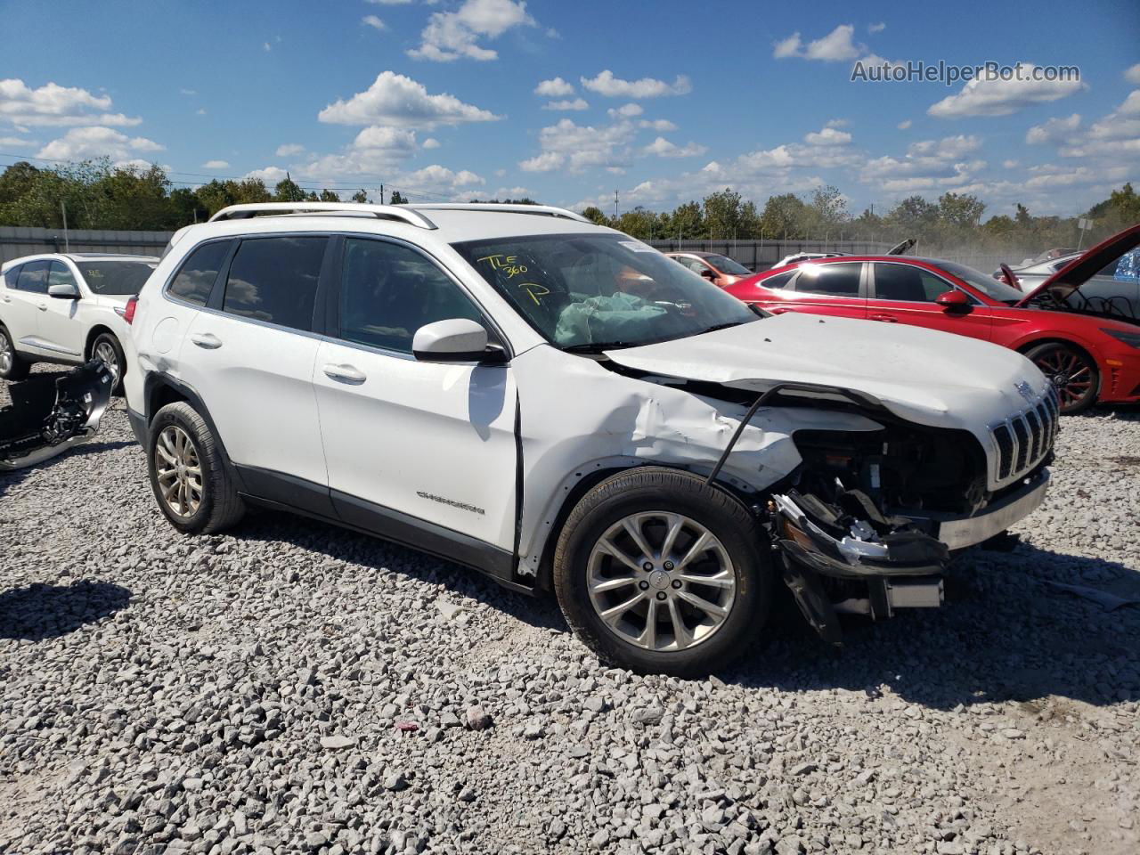 2019 Jeep Cherokee Latitude White vin: 1C4PJLCB8KD348831