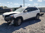 2019 Jeep Cherokee Latitude White vin: 1C4PJLCB8KD348831