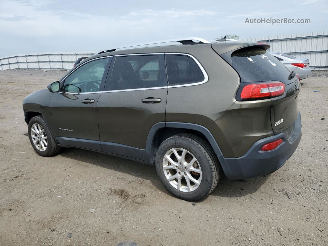 2015 Jeep Cherokee Latitude Green vin: 1C4PJLCB9FW627411