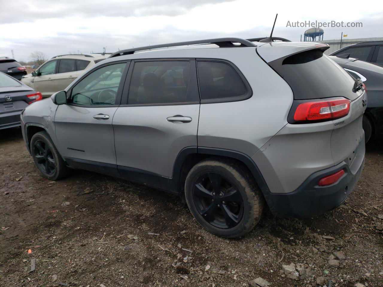 2016 Jeep Cherokee Latitude Gray vin: 1C4PJLCB9GW107758