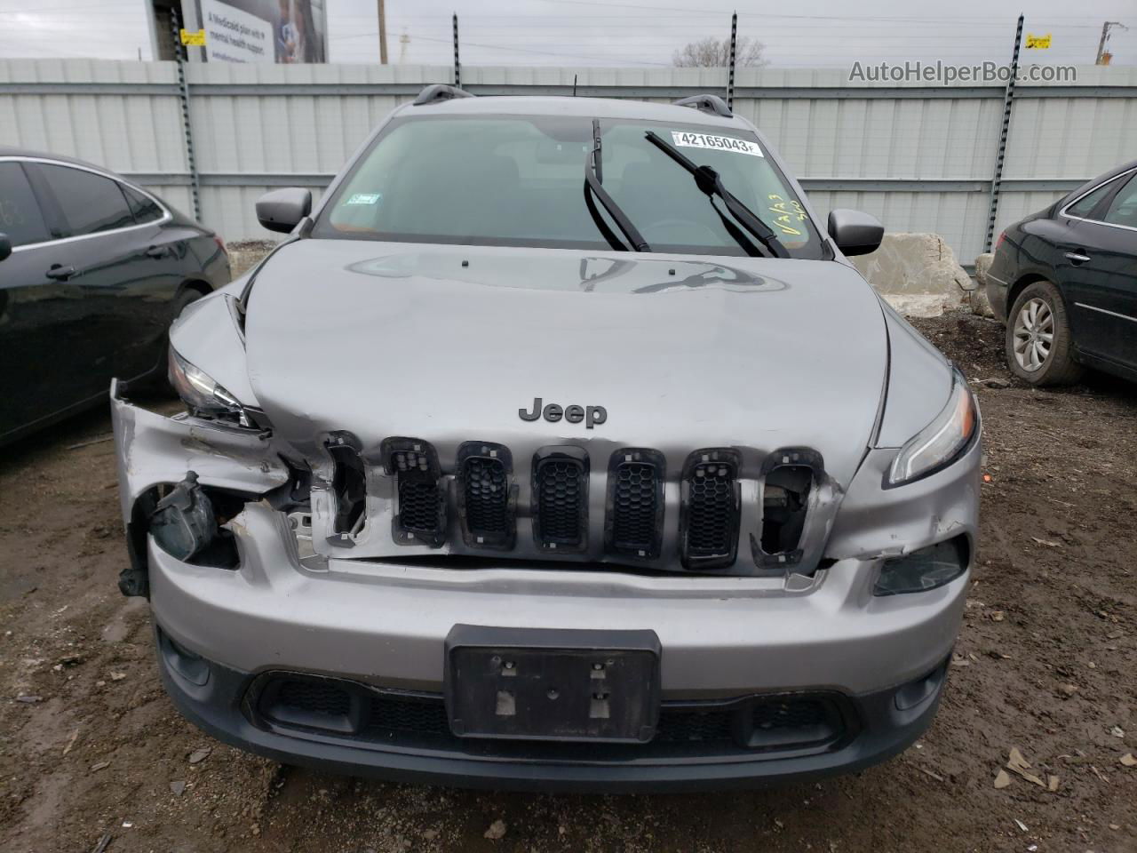 2016 Jeep Cherokee Latitude Gray vin: 1C4PJLCB9GW107758