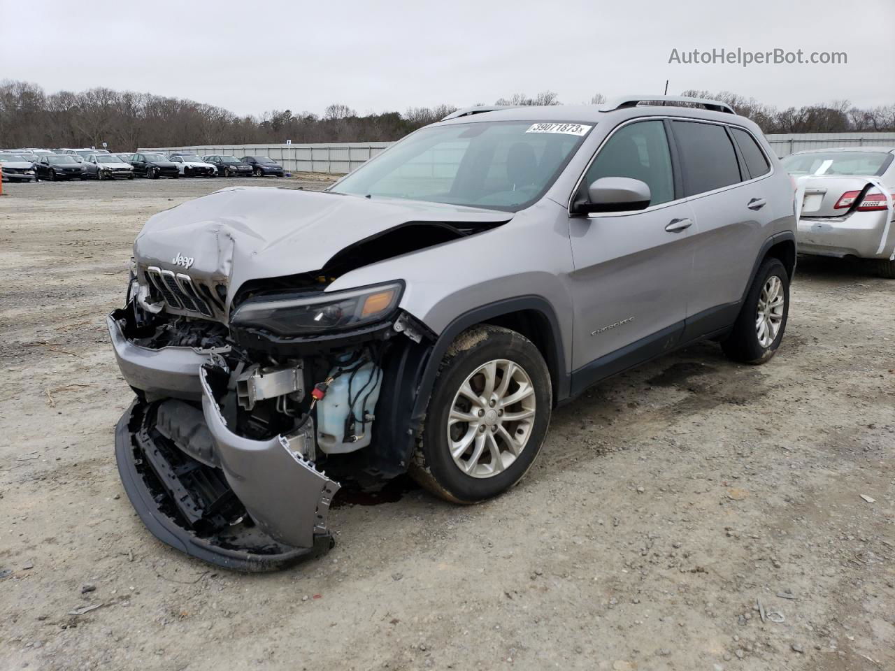 2019 Jeep Cherokee Latitude Silver vin: 1C4PJLCB9KD164725