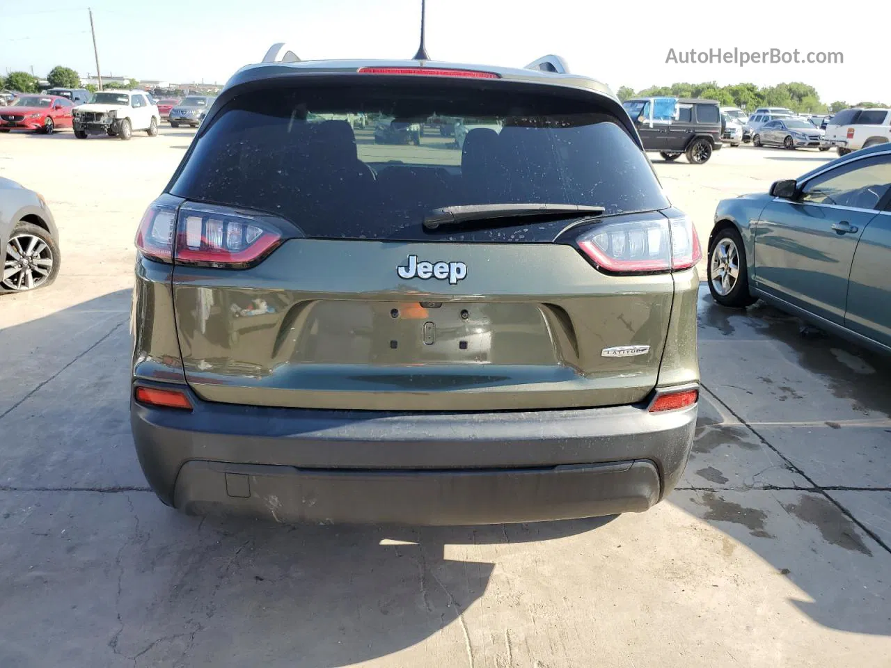 2019 Jeep Cherokee Latitude Green vin: 1C4PJLCB9KD193450