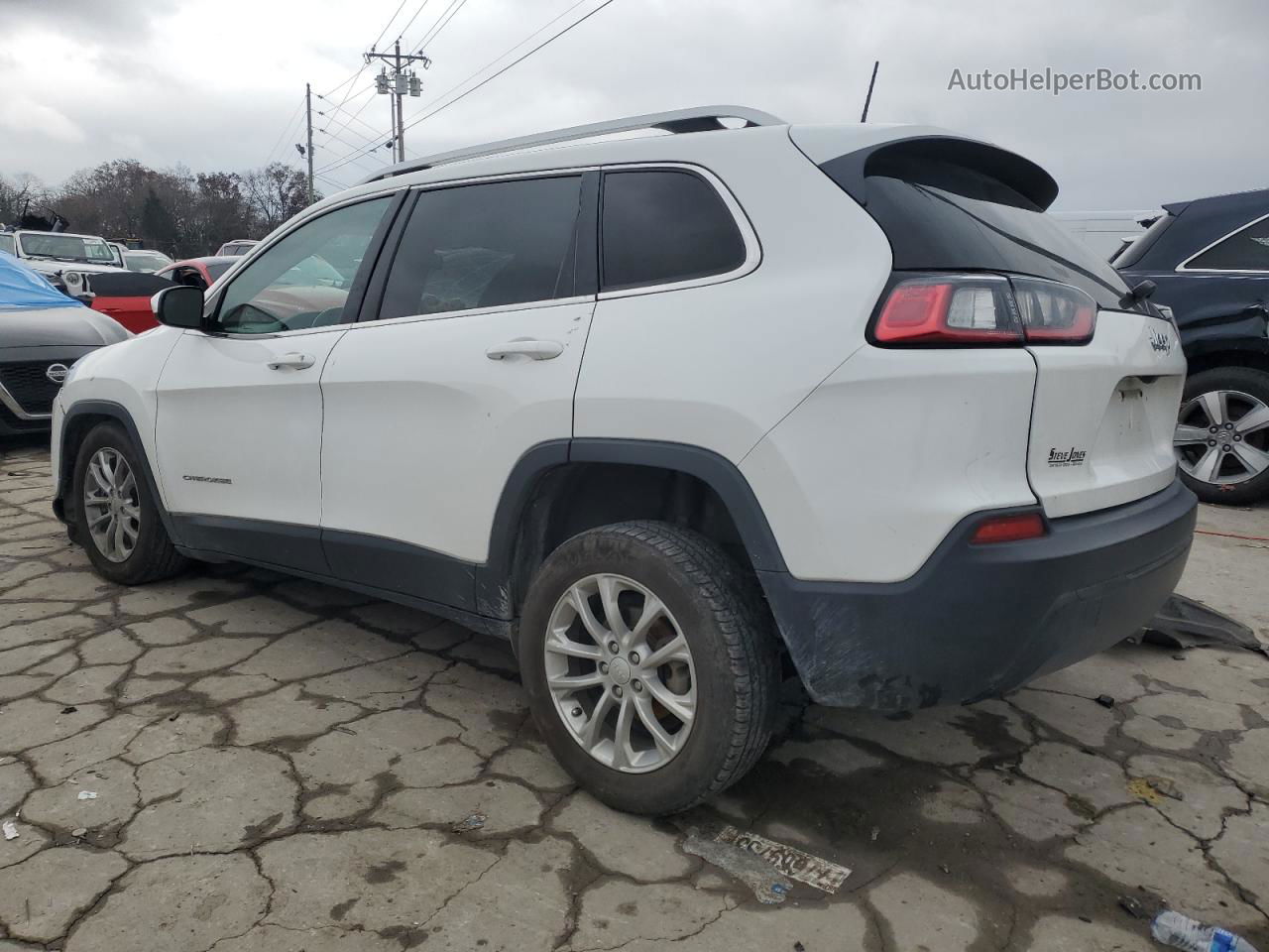 2019 Jeep Cherokee Latitude White vin: 1C4PJLCB9KD222087