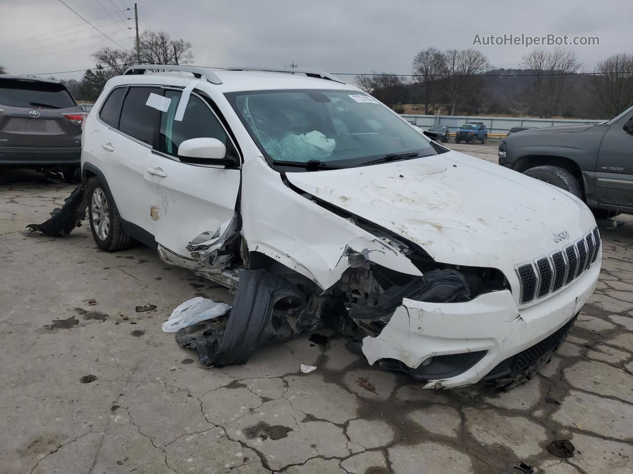 2019 Jeep Cherokee Latitude White vin: 1C4PJLCB9KD222087