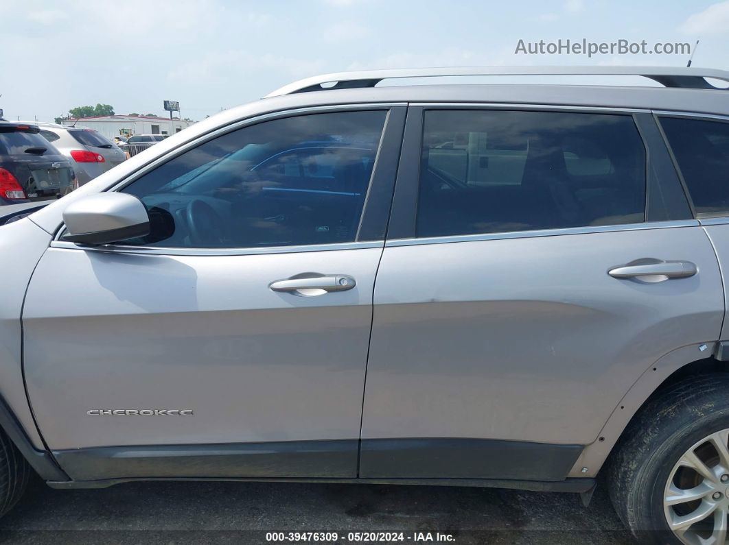 2019 Jeep Cherokee Latitude Fwd Gray vin: 1C4PJLCB9KD307513