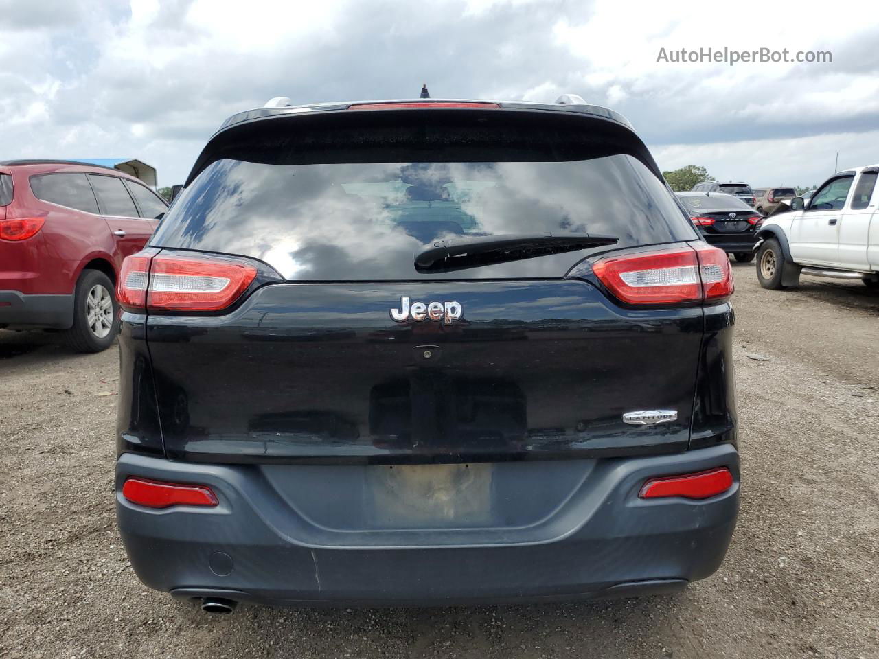 2015 Jeep Cherokee Latitude Черный vin: 1C4PJLCBXFW759822