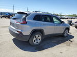 2019 Jeep Cherokee Latitude Silver vin: 1C4PJLCBXKD242803