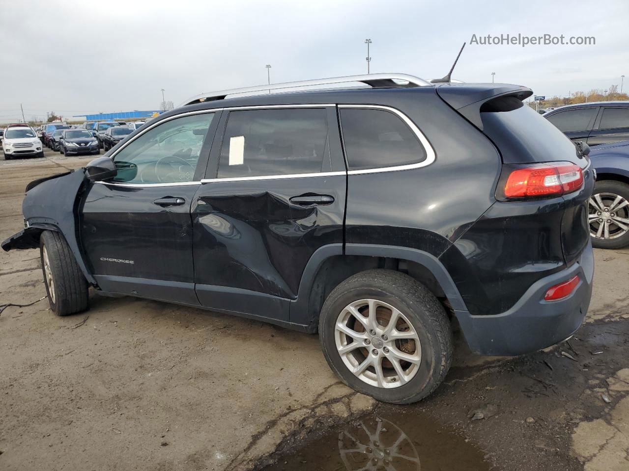 2014 Jeep Cherokee Latitude Black vin: 1C4PJLCS1EW311760