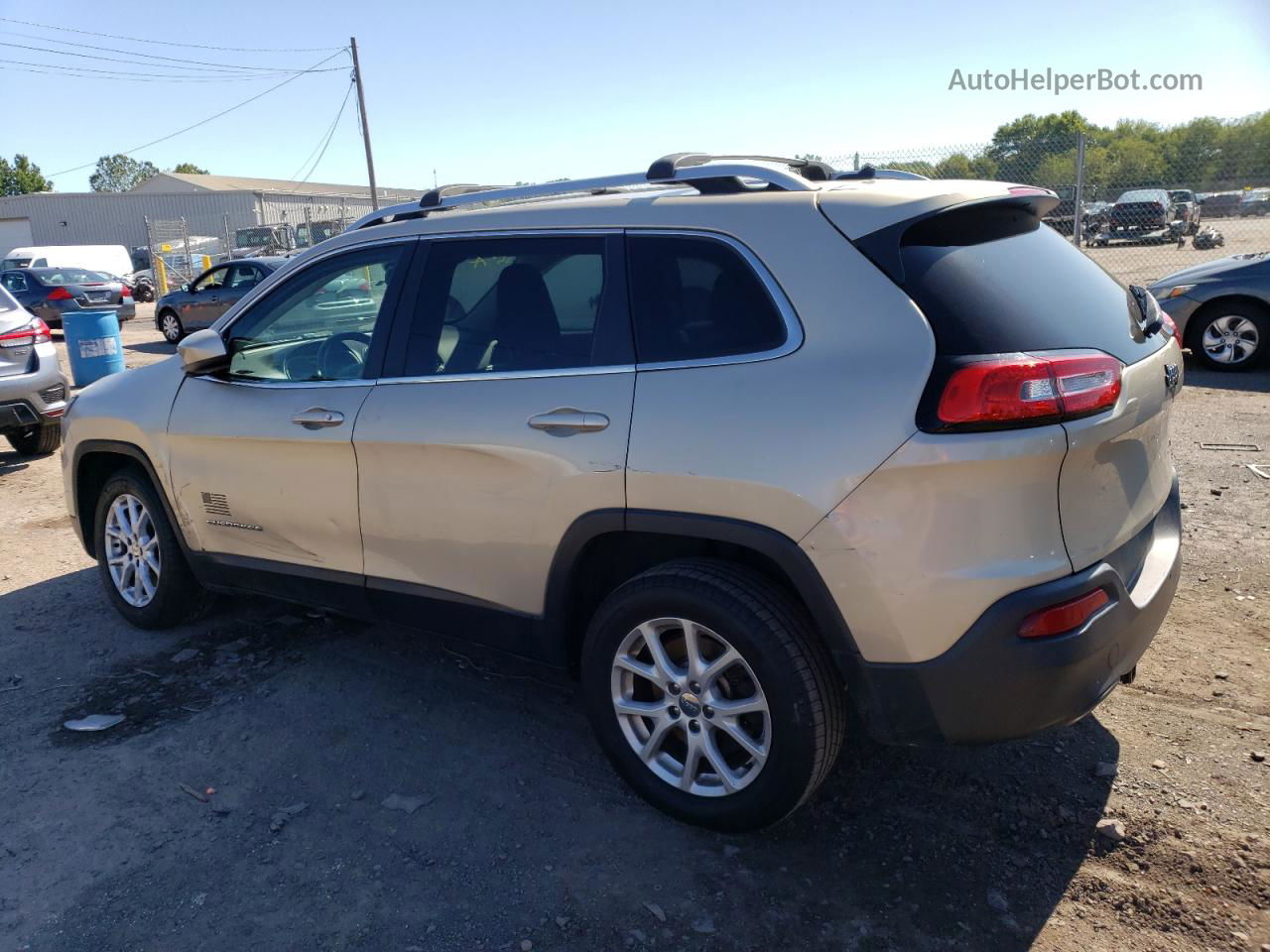 2014 Jeep Cherokee Latitude Beige vin: 1C4PJLCS3EW205536