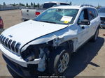 2015 Jeep Cherokee Latitude White vin: 1C4PJLCS6FW532661